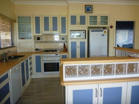 Hedgehog House - eAccommodation 2