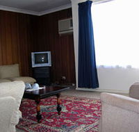 Black Opal Holiday Units - eAccommodation