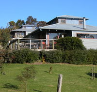 Buttlers Bend Holiday Villas - eAccommodation