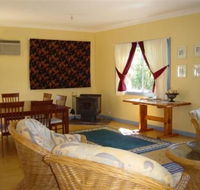 Euroka Homestead And Farm Cottage - eAccommodation