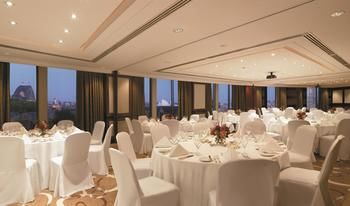 Shangri-La Hotel, Sydney - eAccommodation 35