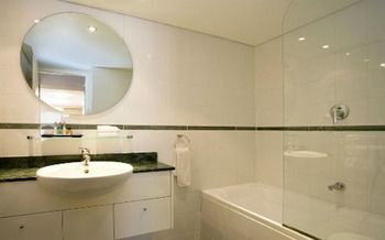 Adina Apartment Hotel Coogee - eAccommodation 3