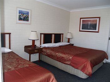 Pigeon House Motor Inn - eAccommodation 1