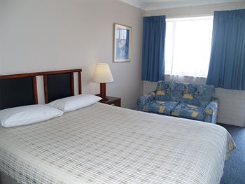 Pigeon House Motor Inn - eAccommodation 2