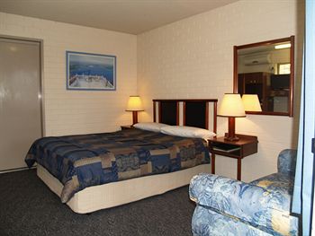 Pigeon House Motor Inn - eAccommodation 3