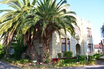 Toorak Manor - eAccommodation 9