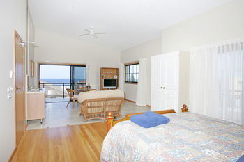 Lavender House B&B - eAccommodation 5