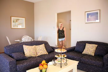 Lavender House B&B - eAccommodation 14