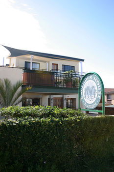 Lavender House B&B - eAccommodation 24
