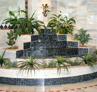 Beachside Resort - Kawana Waters - eAccommodation