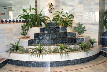 Beachside Resort - Kawana Waters - eAccommodation 0