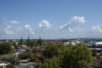 Beachside Resort - Kawana Waters - eAccommodation 7