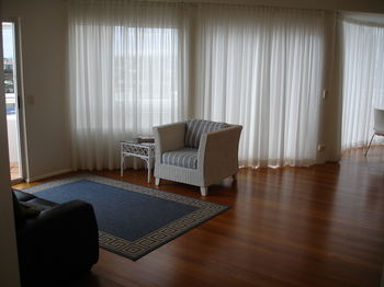 Beachside Resort - Kawana Waters - eAccommodation 12