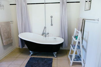 Blackwattle Farm B&B And Farm Stay - eAccommodation 30