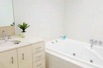 Treasury On Collins - eAccommodation 28