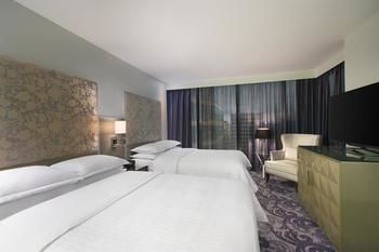Sheraton Melbourne Hotel - eAccommodation 14