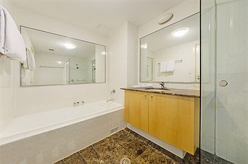 Wyndel Apartments - Shoremark - eAccommodation 2