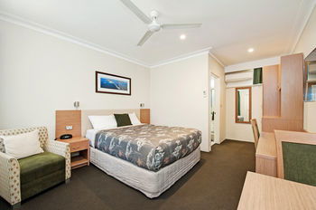 Colonial Terrace Motor Inn - eAccommodation 21