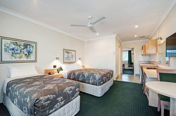 Colonial Terrace Motor Inn - eAccommodation 27