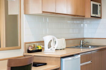 Colonial Terrace Motor Inn - eAccommodation 48