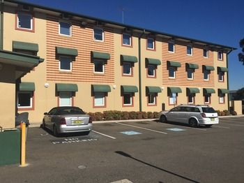 Ibis Budget Casula Liverpool - eAccommodation 21