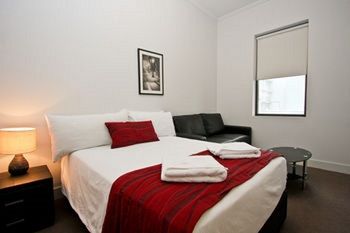 The Star Apartments - eAccommodation 6