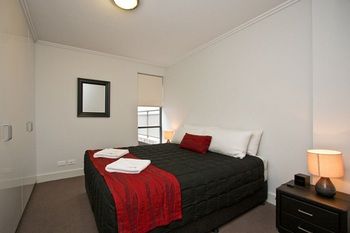 The Star Apartments - eAccommodation 8