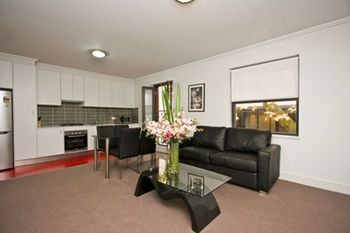 The Star Apartments - eAccommodation 25