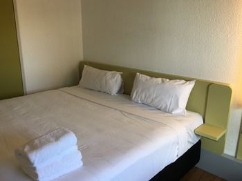 Ibis Budget St Peters - eAccommodation 0