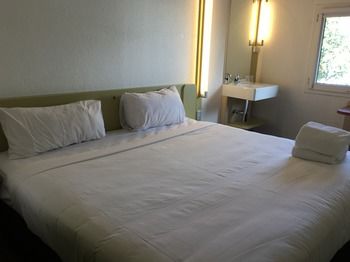 Ibis Budget St Peters - eAccommodation 1