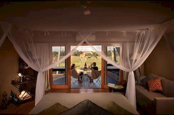 Zoofari Lodge, Taronga Western Plains Zoo - eAccommodation 0
