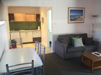 Harbourview Serviced Apartments - eAccommodation 14
