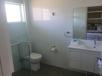 Harbourview Serviced Apartments - eAccommodation 24