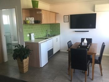 Harbourview Serviced Apartments - eAccommodation 27