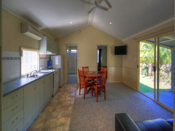 BIG4 Karuah Jetty Holiday Park - eAccommodation 24