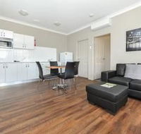 Akuna Motor Inn and Apartments - eAccommodation