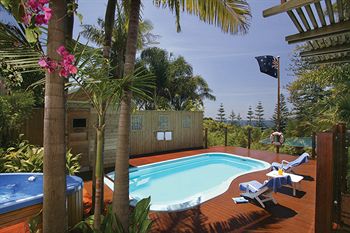 Kims Beachside Lodges - eAccommodation 2