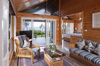 Kims Beachside Lodges - eAccommodation 6