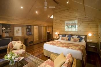 Kims Beachside Lodges - eAccommodation 11