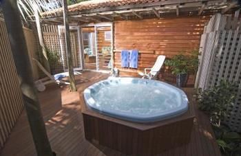 Kims Beachside Lodges - eAccommodation 14