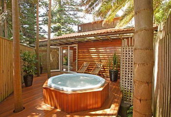 Kims Beachside Lodges - eAccommodation 16