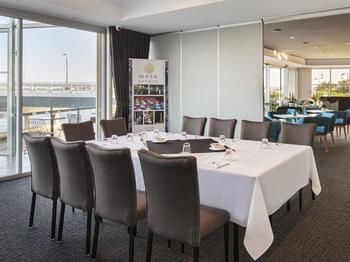 Best Western Plus Lake Kawana Hotel - eAccommodation 3