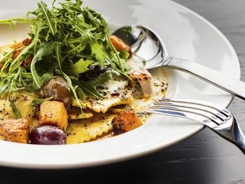 Best Western Plus Lake Kawana Hotel - eAccommodation 24