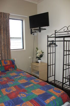 Coogee Beachside Budget Accommodation - Hostel - eAccommodation 3