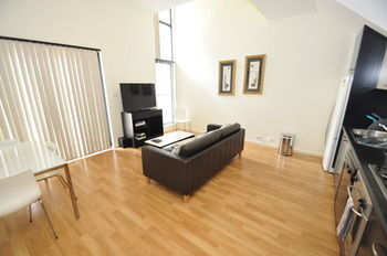 Camperdown 7 Dun Furnished Apartment - eAccommodation 6