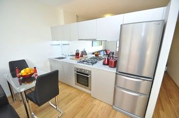 Darlinghurst 17 Oxf Furnished Apartment - eAccommodation 5