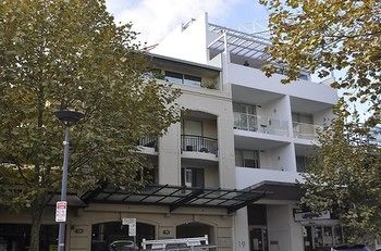 Neutral Bay 4 Young Furnished Apartment - eAccommodation 1