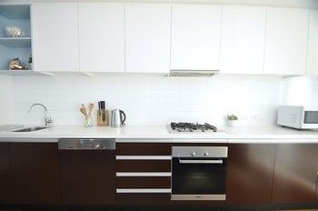 Neutral Bay 4 Young Furnished Apartment - eAccommodation 5