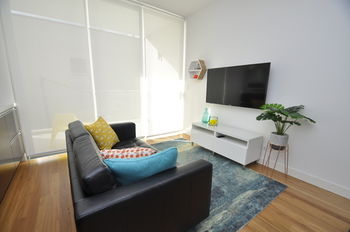 Neutral Bay 4 Young Furnished Apartment - eAccommodation 16