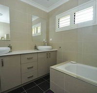 North Ryde 2 Font Furnished Apartment - eAccommodation